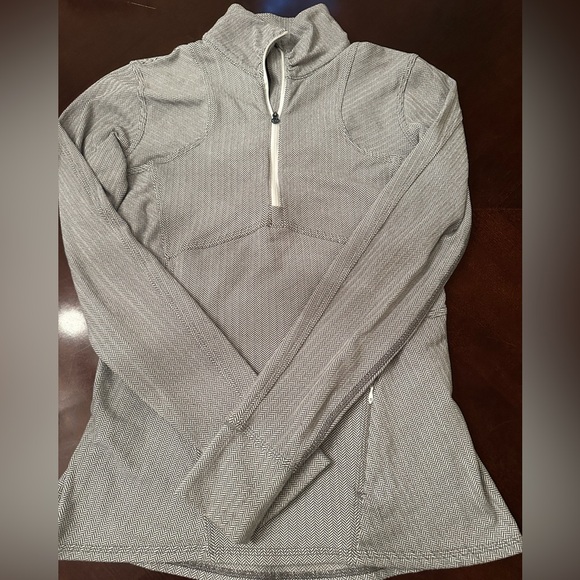 lululemon athletica Tops - Lululemon Pullover - Excellent Used Condition